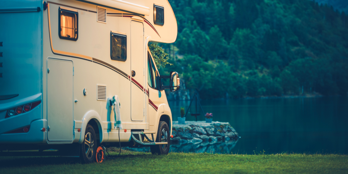 an RV belonging to someone who needs help with their RV insurance claim